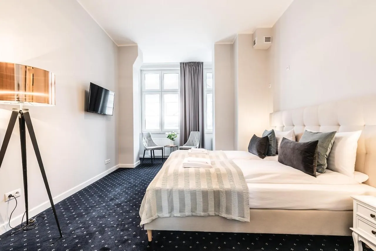 Rent Like Home - Serenity - Old Town Poznań 3*,